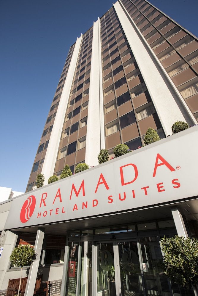 undefined Ramada Hotel & Suites by Wyndham Coventry 5