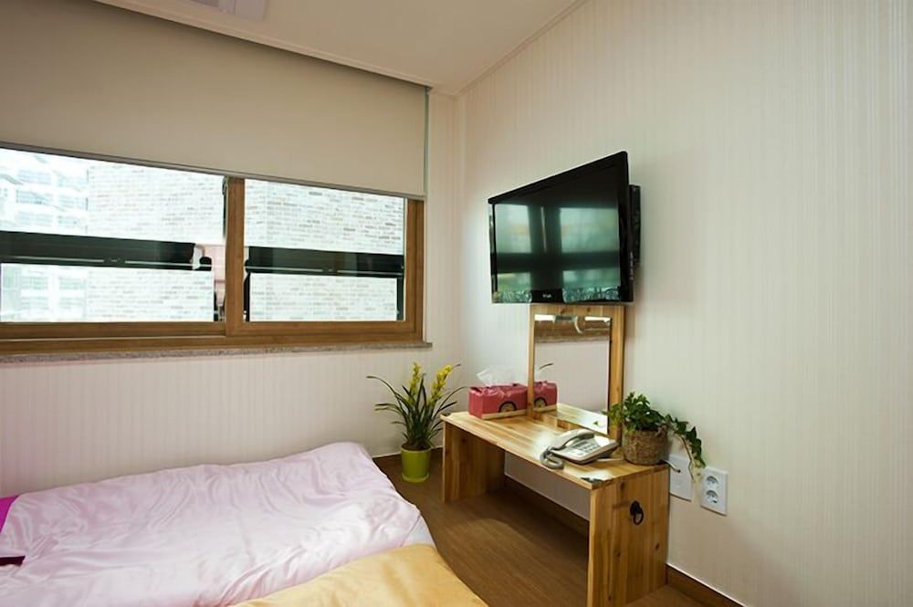 Myeongdong ECO House Ondol A 4