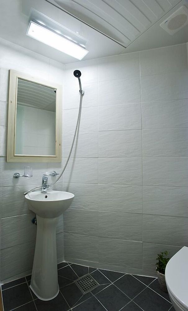 Myeongdong ECO House Ondol A 5