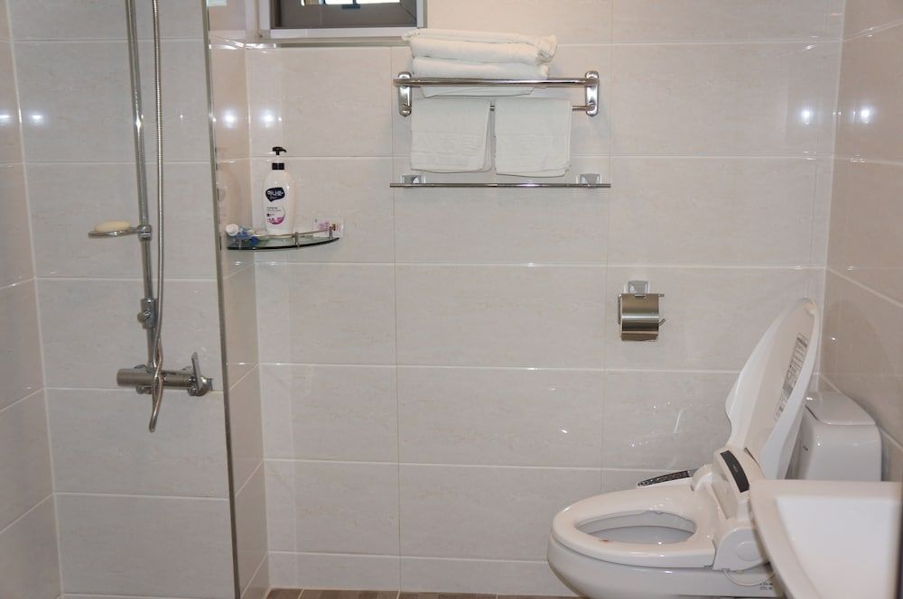 Novaluz Tourist Hotel Standard Twin Room, Kitchen, Parking, Non Smoking, City View 2