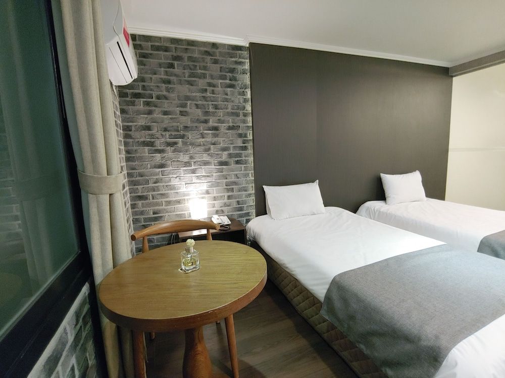 undefined Hotel Tong Yeondong Jeju 5