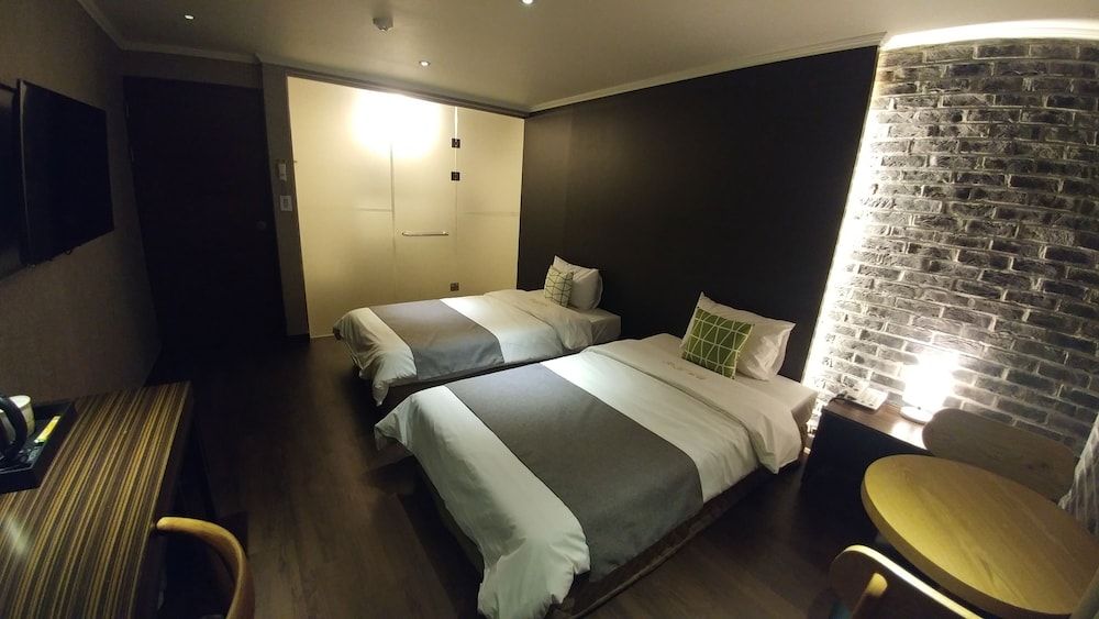 Hotel Tong Yeondong Jeju Standard Twin Room 3