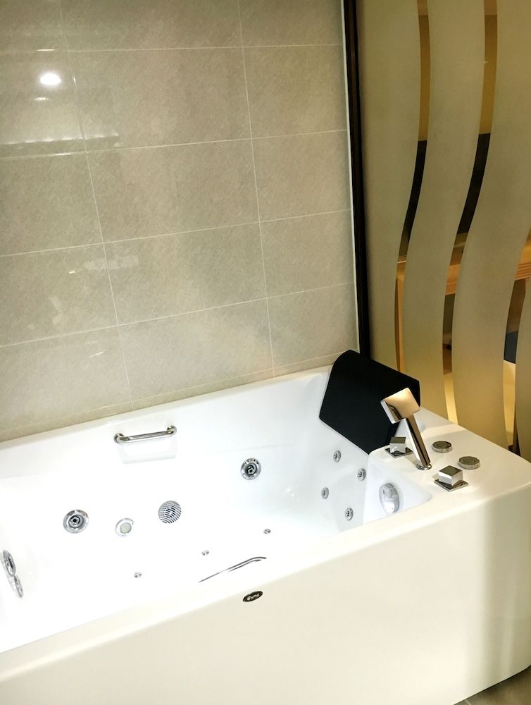 K Tourist Hotel Double Room 6