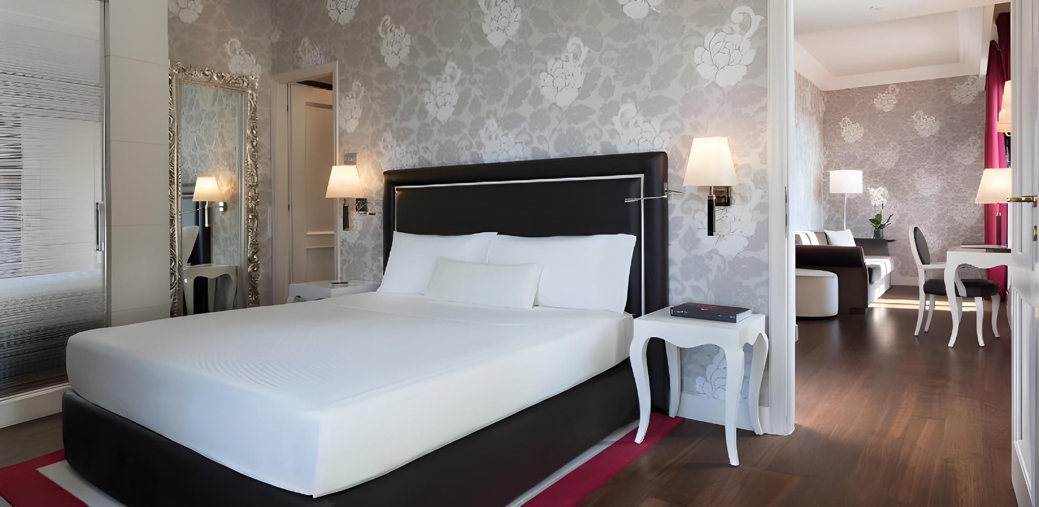 undefined Sina De la Ville 3