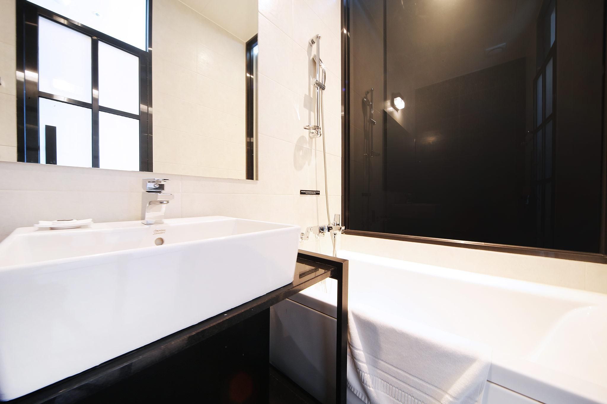 H Avenue Hotel Gwangalli Rooftop Floor Deluxe Room 2