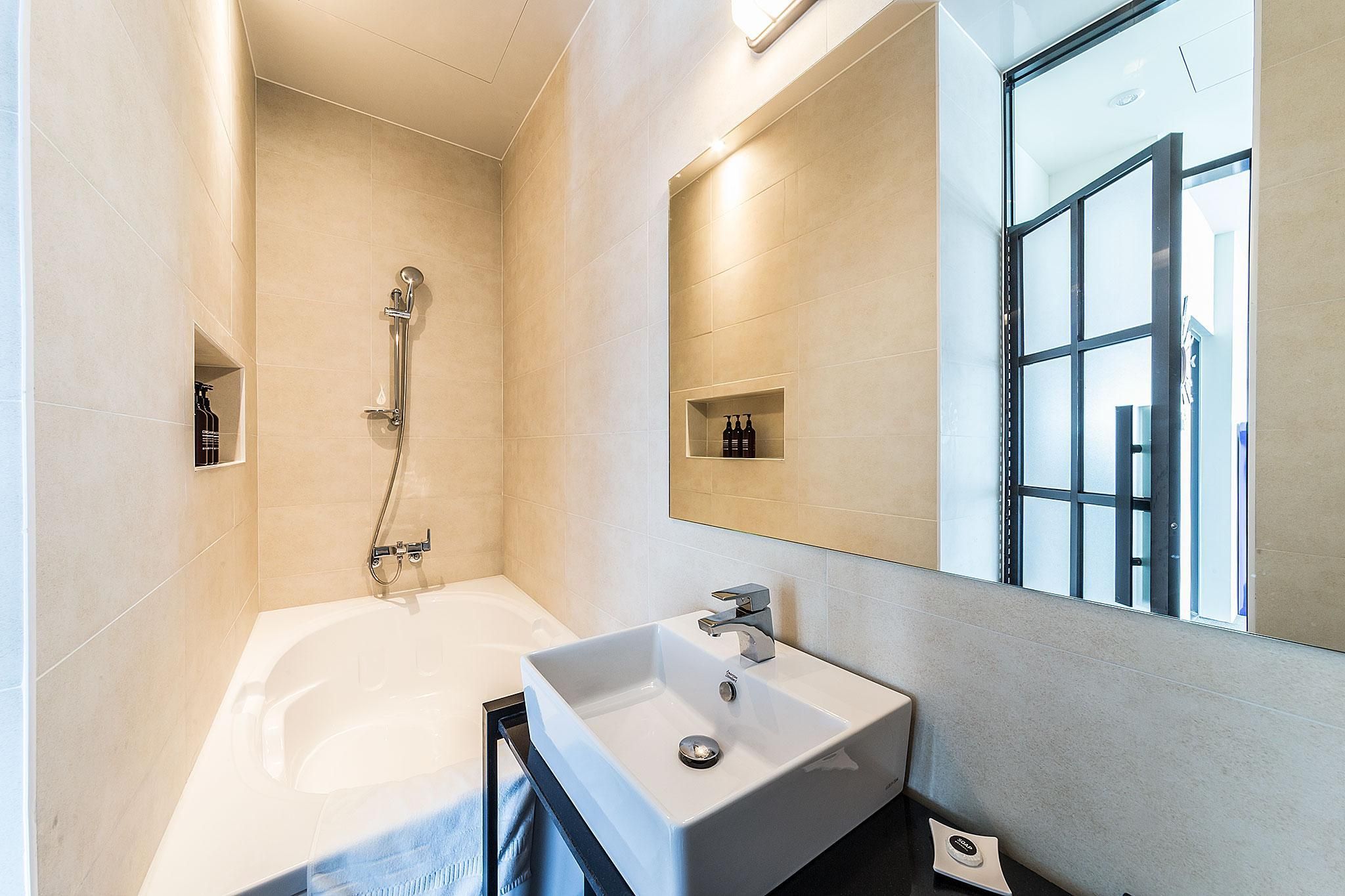 H Avenue Hotel Gwangalli Diamond Oceanfront Room