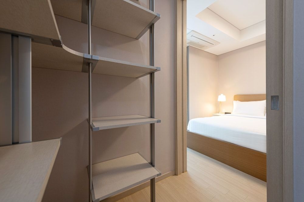 Golden Tulip Incheon Airport Hotel & Suites Residence Studio Connecting Suite [Check-out at 12:00, Wellcome Drink] 2