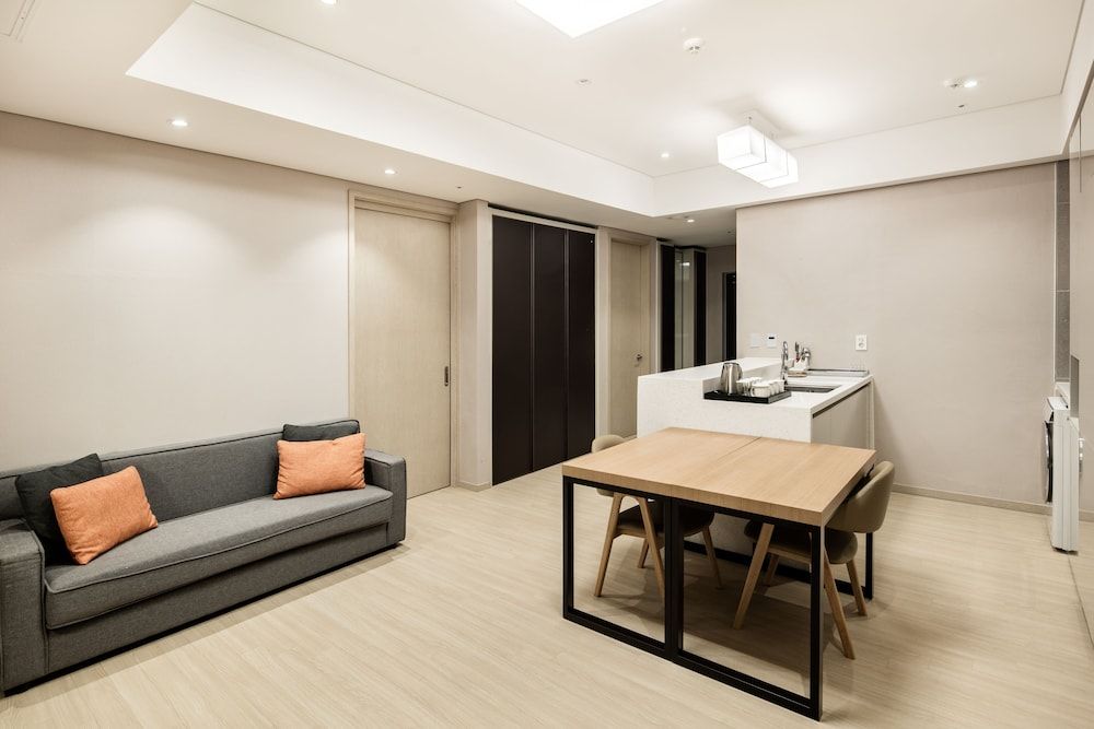 Golden Tulip Incheon Airport Hotel & Suites Residence Studio Connecting Suite [Check-out at 12:00, Wellcome Drink] 6