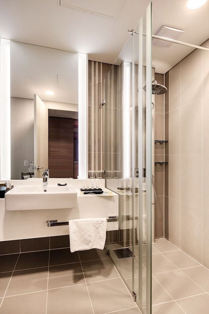 Golden Tulip Incheon Airport Hotel & Suites Residence Family [Check-out at 12:00, Wellcome Drink] 4