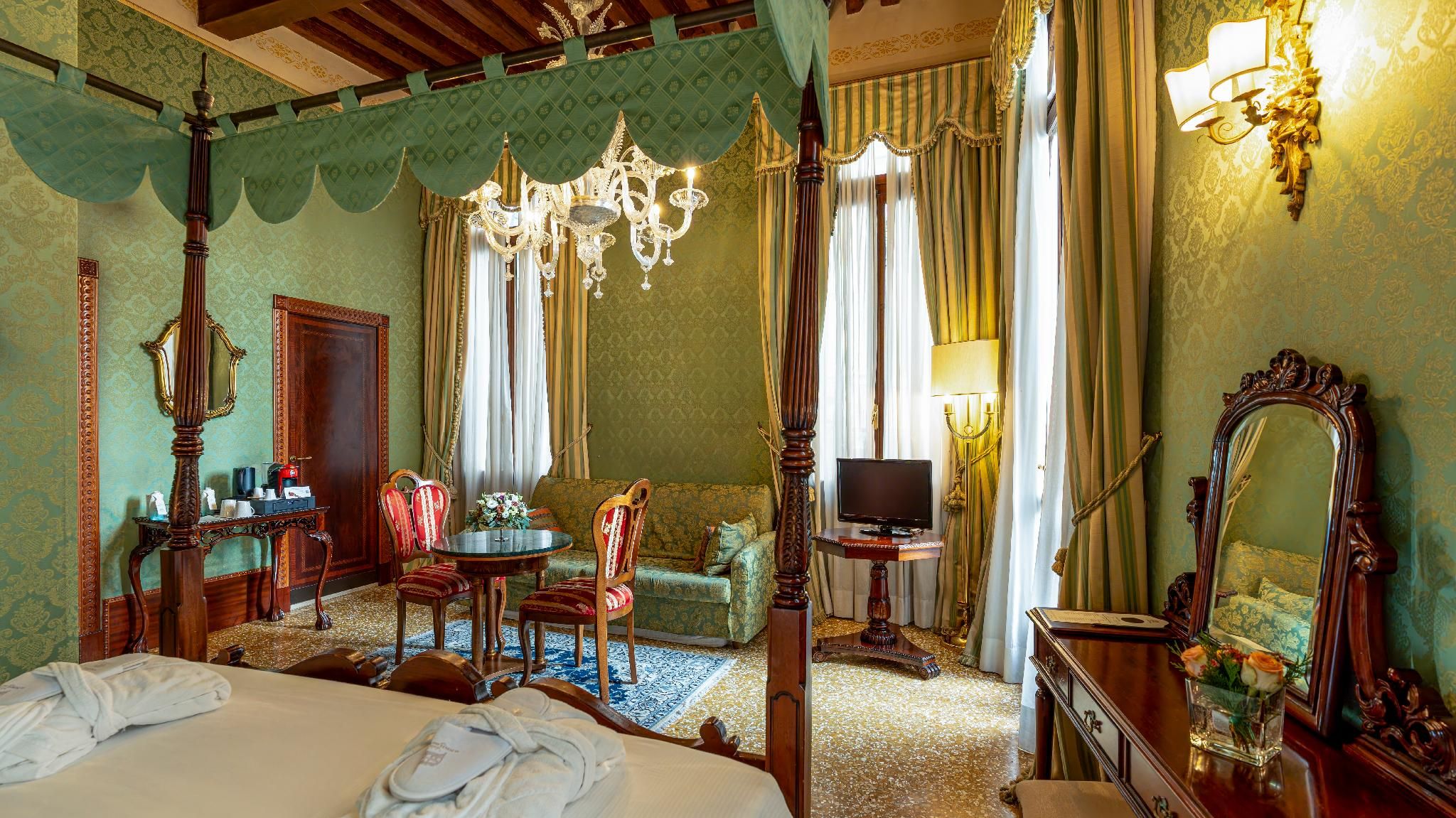 Junior Suite with View