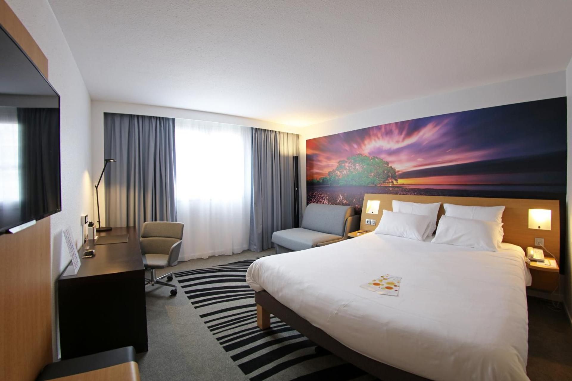 Classic Room with 1 double bed and 1 single sof a bed