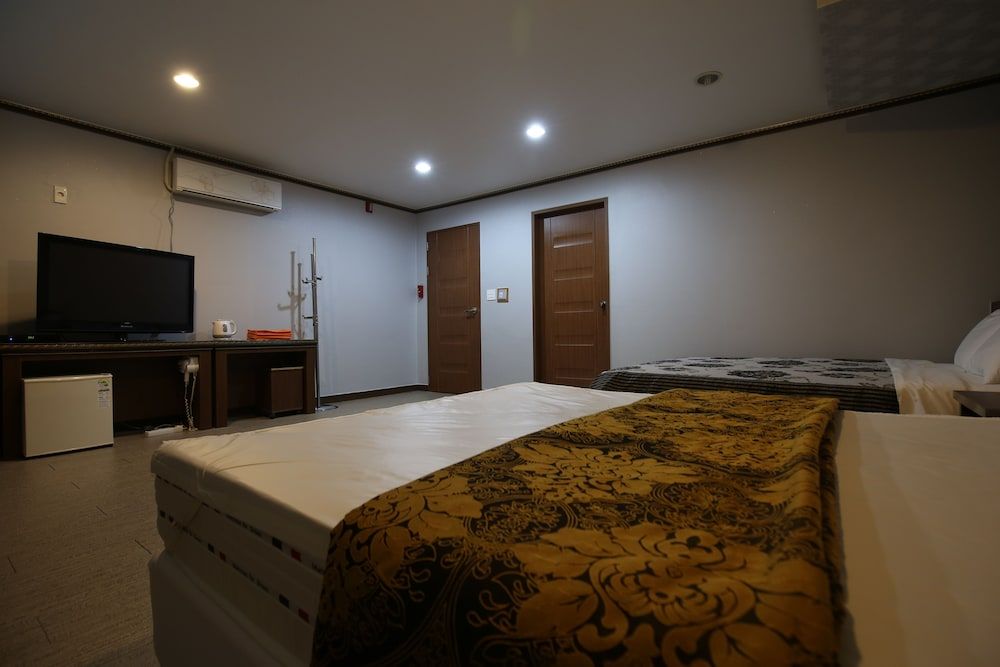 R.I Spa Hotel Special Room 2
