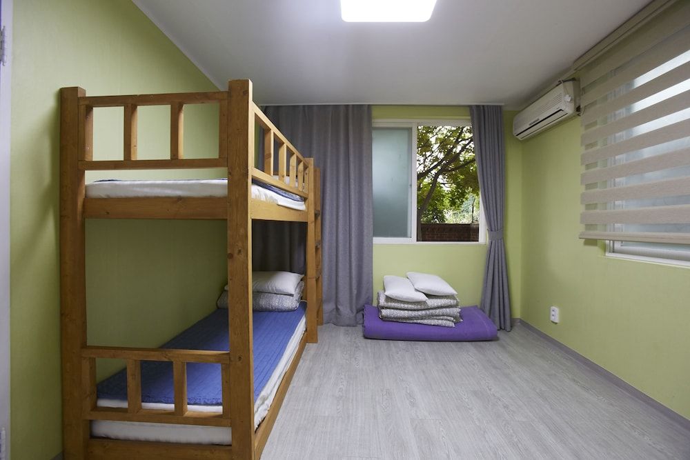 undefined Hans House 7