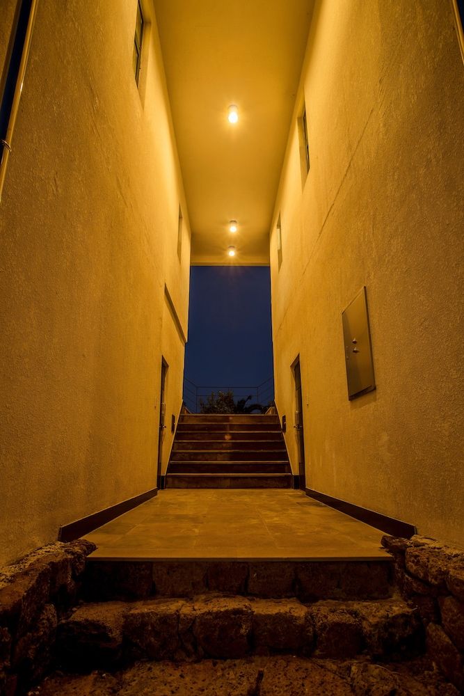 undefined Poema Stay 7