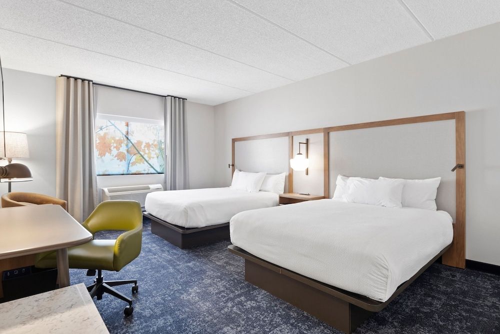 Room, 2 Double Beds (Hearing Accessible)