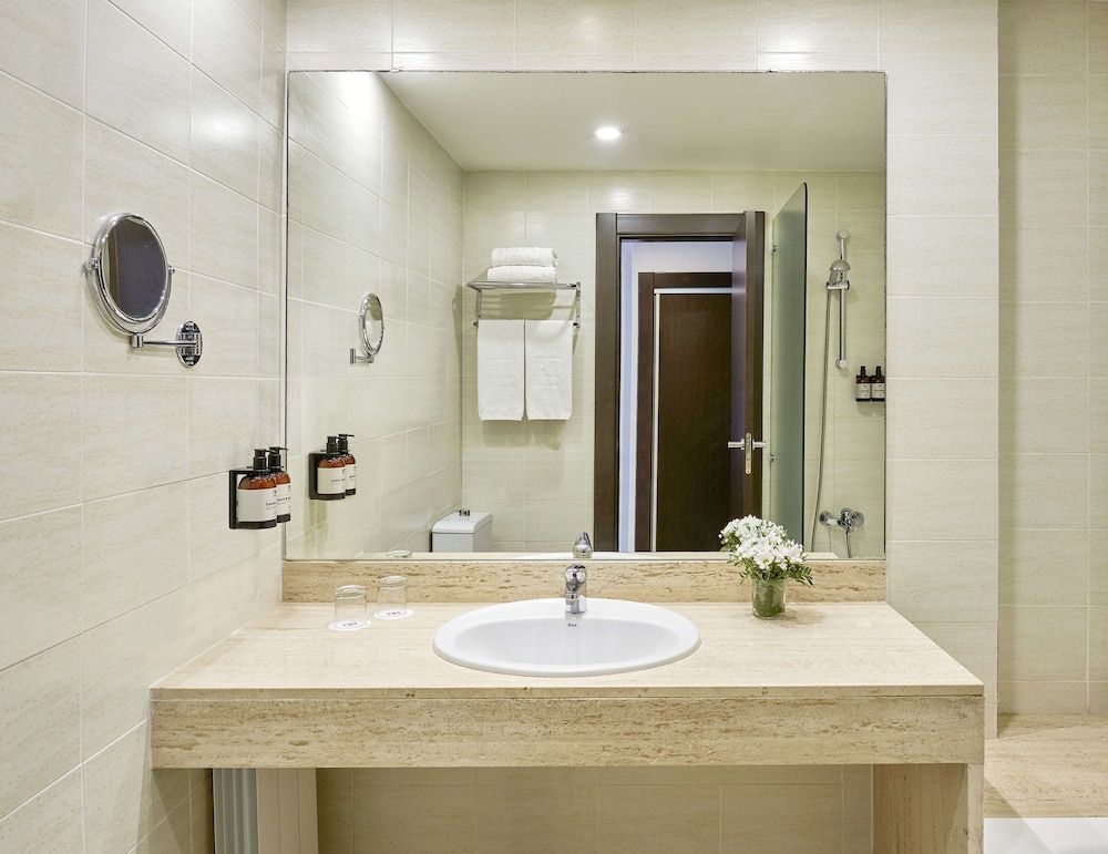 undefined NH Barcelona Eixample 9