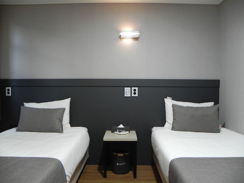 Ehwa in Myeongdong Basic Twin Room, 2 Twin Beds, Non Smoking 2