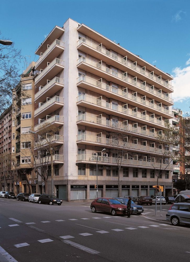undefined NH Barcelona Les Corts 9