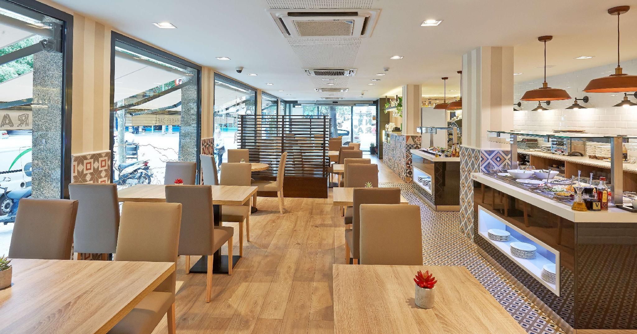 undefined NH Les Corts 5