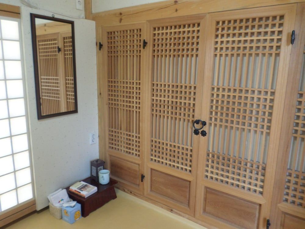 Ongyejongtaek Sambaekdang Genneobang (Ondol) 2