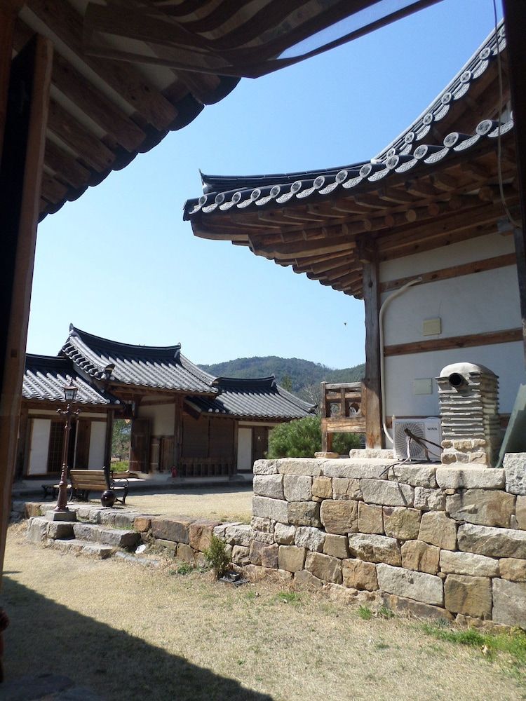 Ongyejongtaek Sambaekdang Genneobang (Ondol) 3