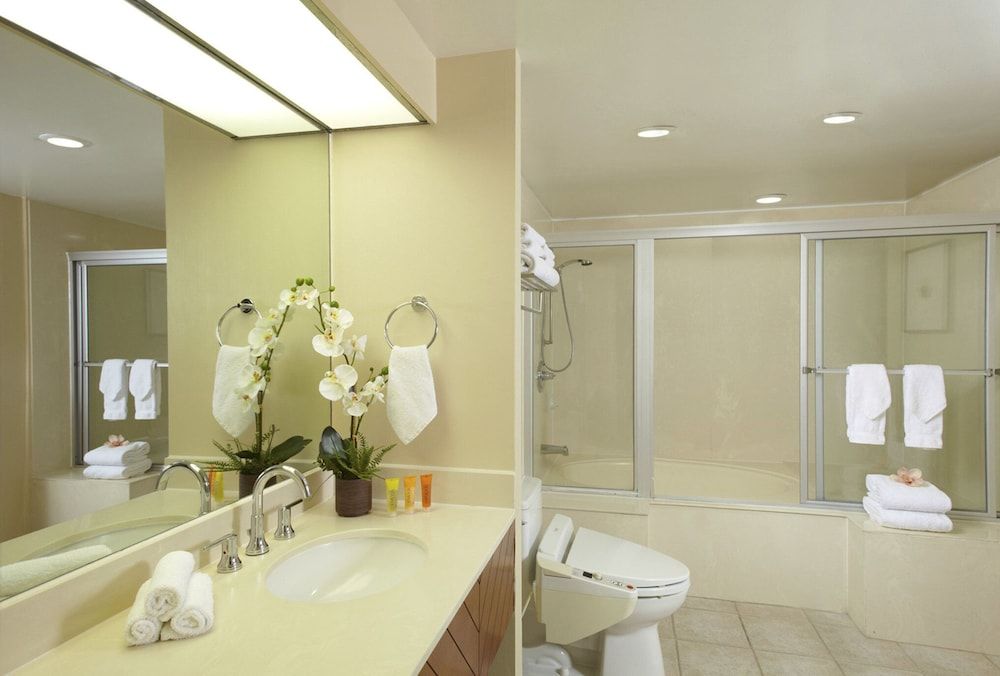 Oasis Hotel Waikiki Executive Suite, 1 Bedroom 2