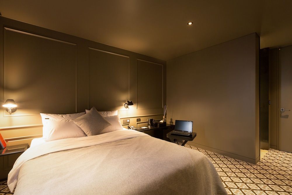 Trang BLUE Standard Double Room 4