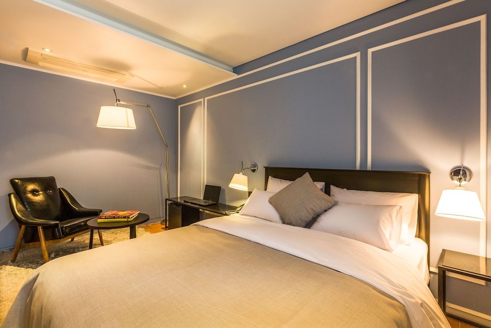 Trang BLUE Deluxe Double Room 5