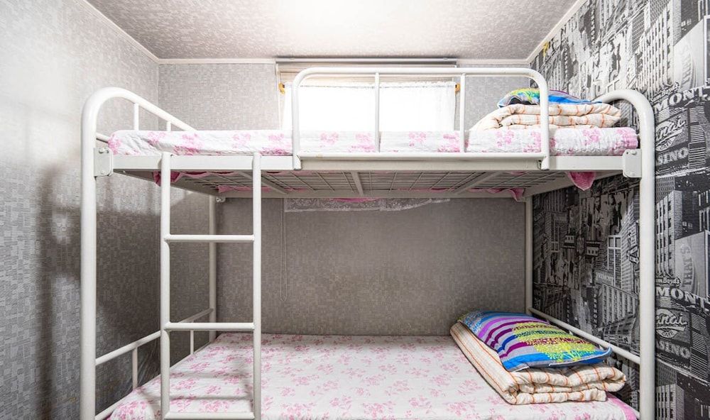 undefined Mamas and Papas Guesthouse and Apartments in Seoul 3