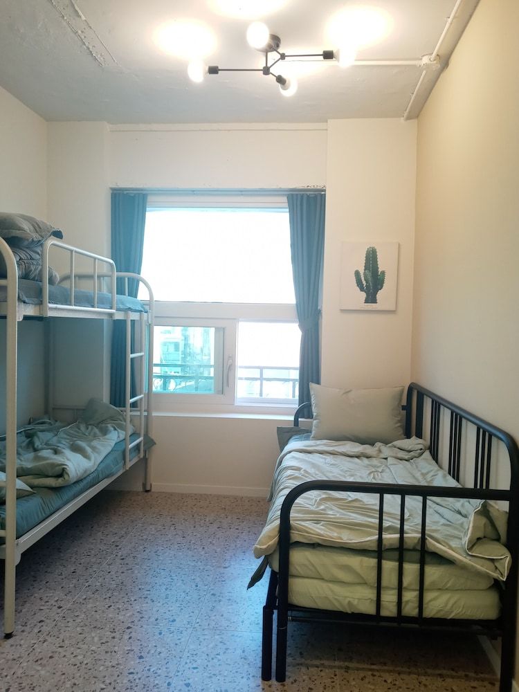 undefined Mamas and Papas Guesthouse and Apartments in Seoul 5