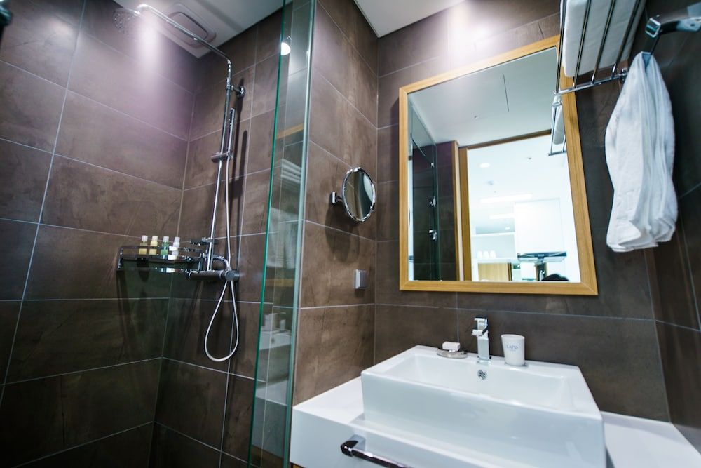 Lapis Hotel Superior Double Room 5