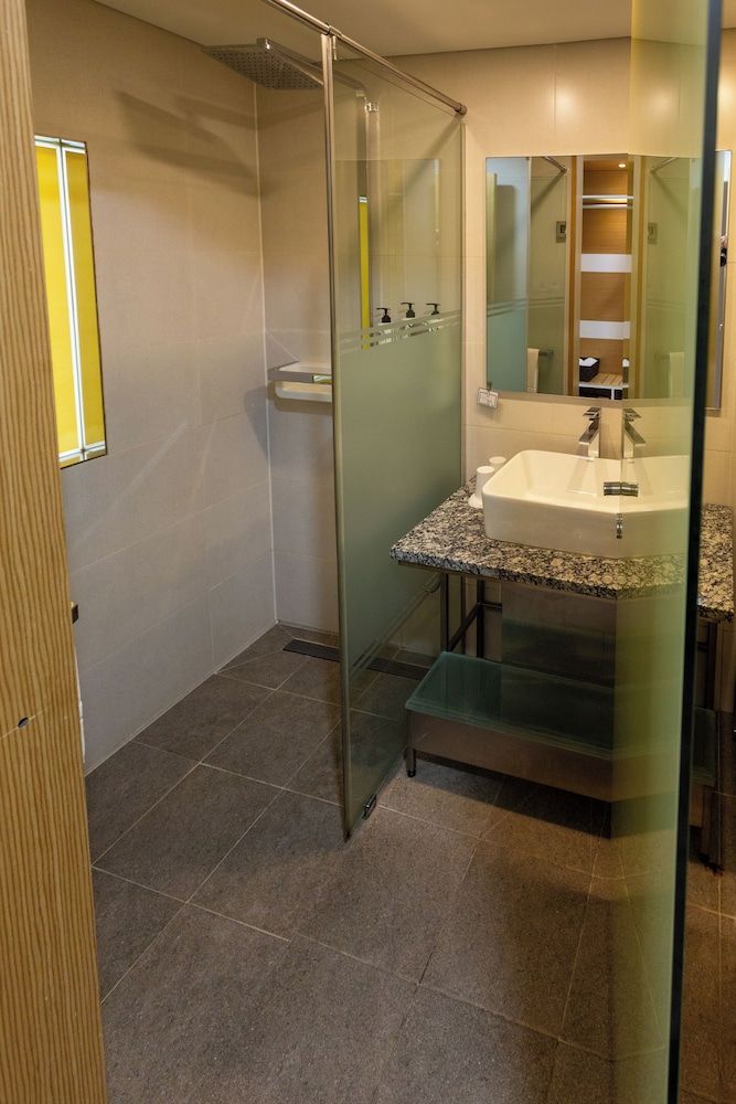 THE RECENZ Dongdaemun Hotel [Breakfast Package] Standard Twin + Breakfast Buffet for 2 6