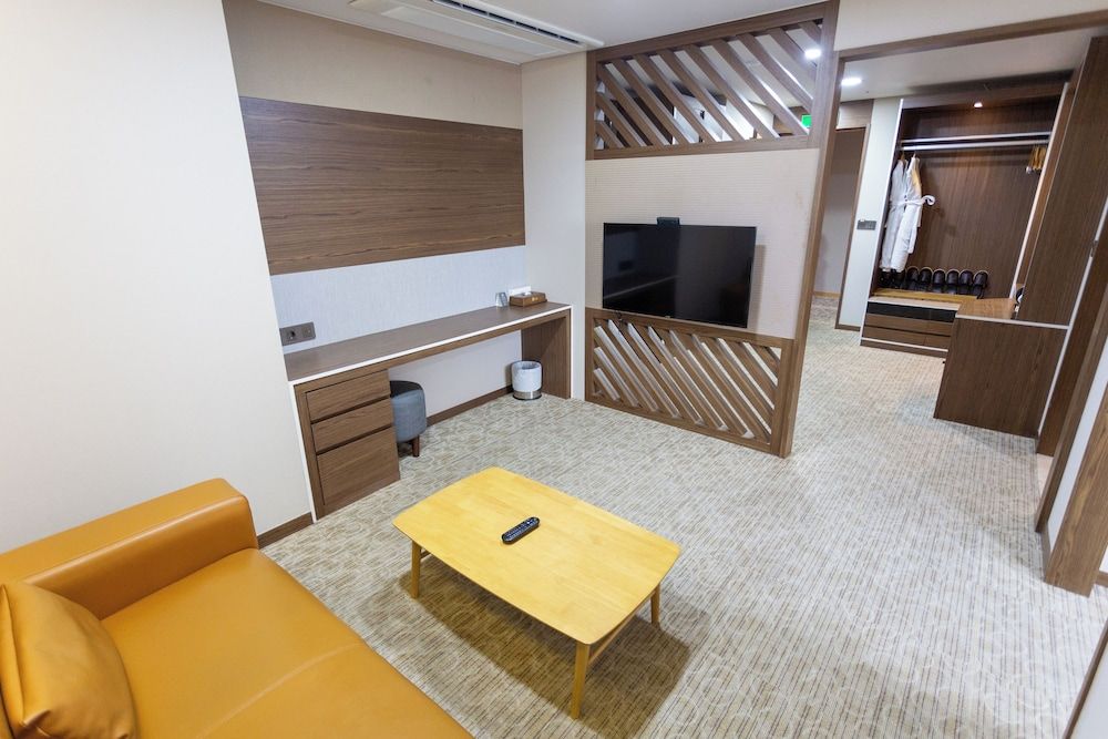 THE RECENZ Dongdaemun Hotel