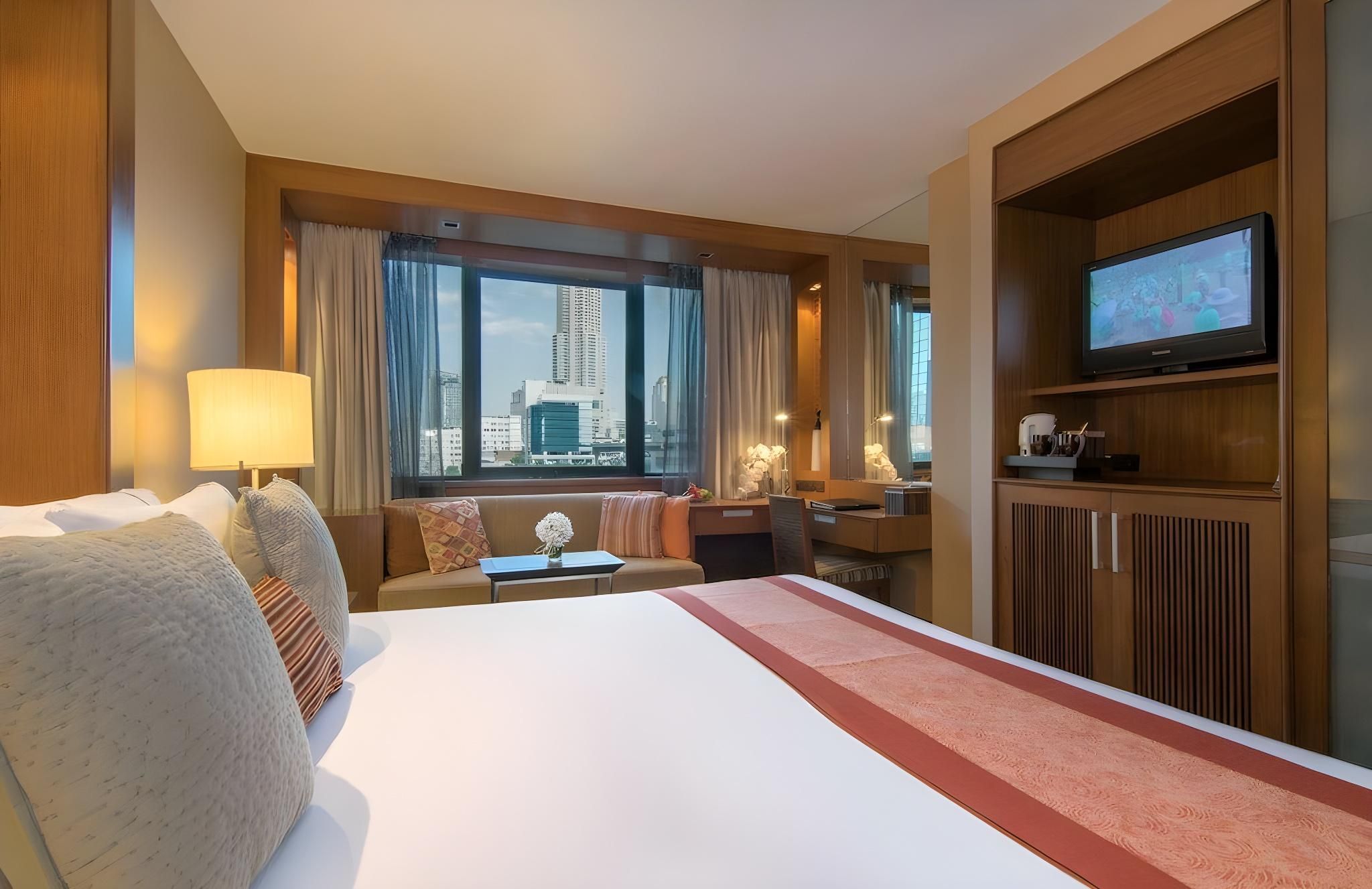 The Sukosol Deluxe Twin Bed