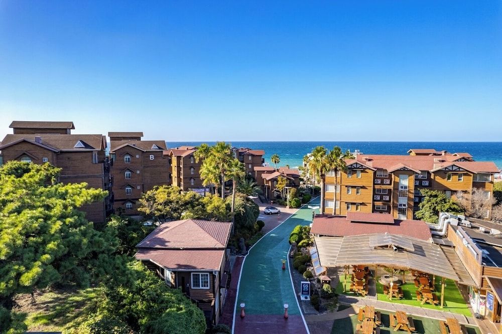 undefined Dyne Resort 4