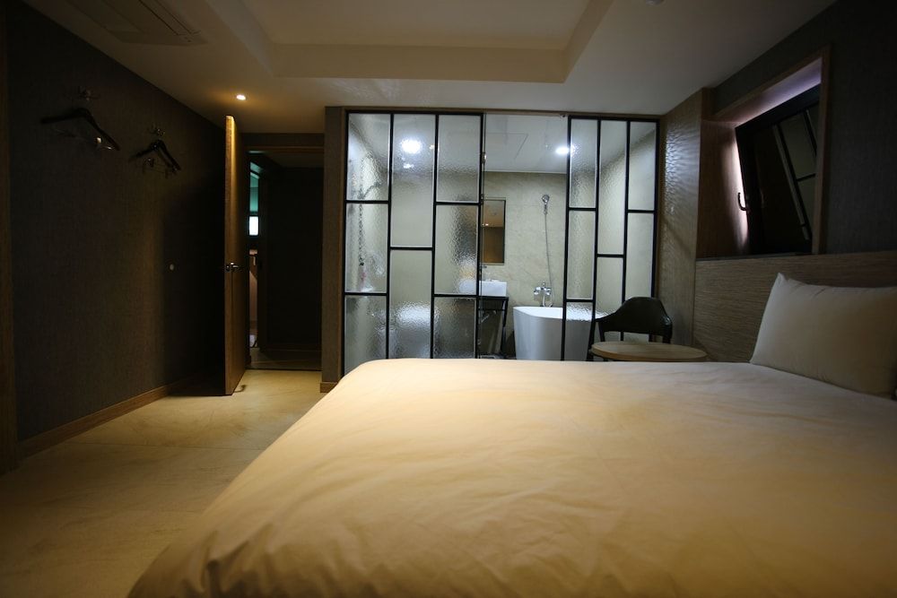 Hotel TreeShade Dongdaemun Deluxe Double Room 2