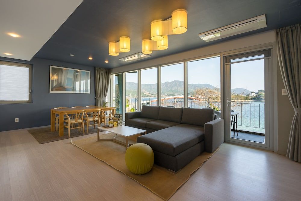 Tacet Pension Family Duplex 12