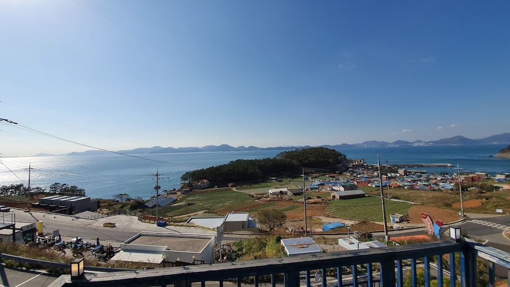 13 Ohoo Pension Superior Apartment, 1 Bedroom, Sea View 25