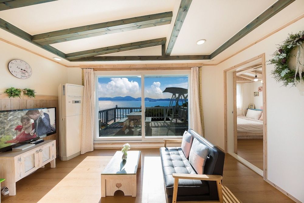 13 Ohoo Pension Superior Apartment, 1 Bedroom, Sea View 19