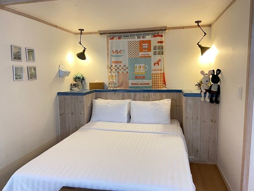 13 Ohoo Pension Standard Double Room, Sea View 12