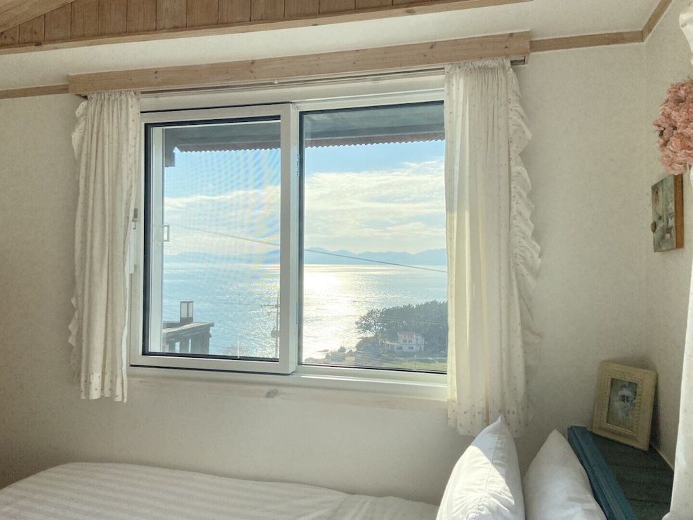 13 Ohoo Pension Superior Apartment, 1 Bedroom, Sea View 4