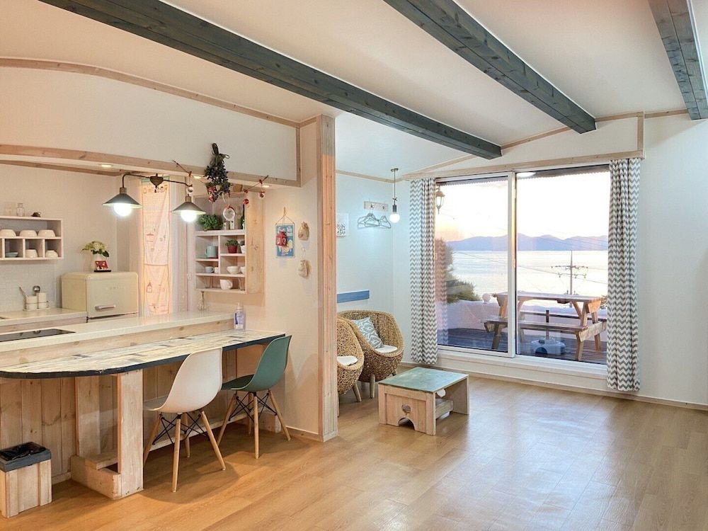 13 Ohoo Pension Standard Double Room, Sea View 11