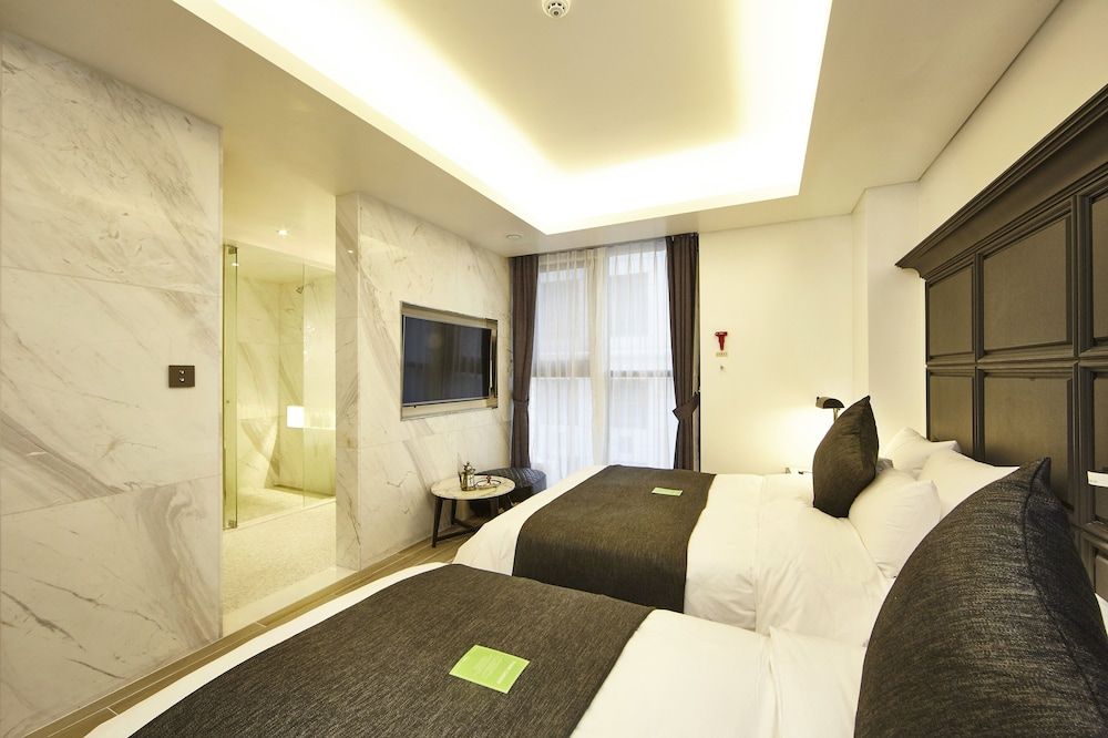 Hotel Soulhada Deluxe Twin Room 2