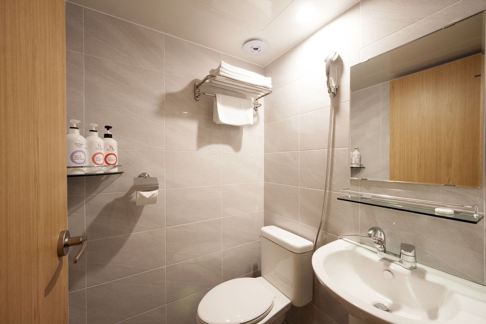 MAMA Guesthouse Haeundae Twin Room (Bunk Twin Room) 5