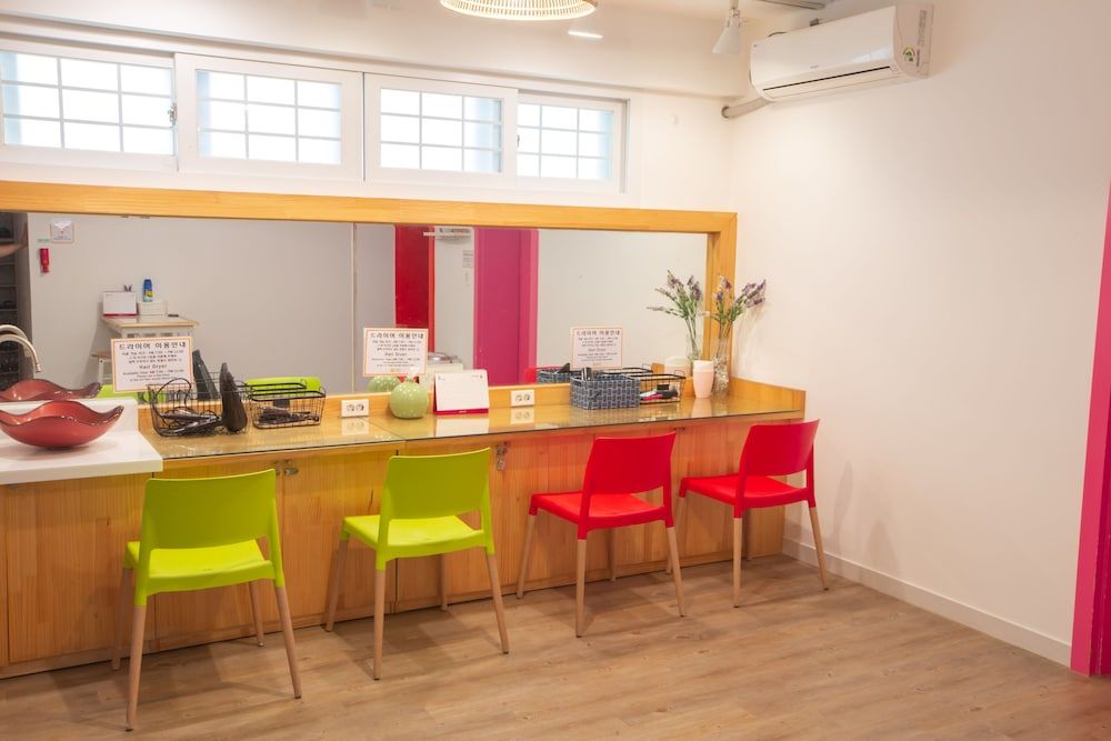 Sum Guest House Jeju Airport - Hostel Shared Dormitory, Women only (6 Persons) 5