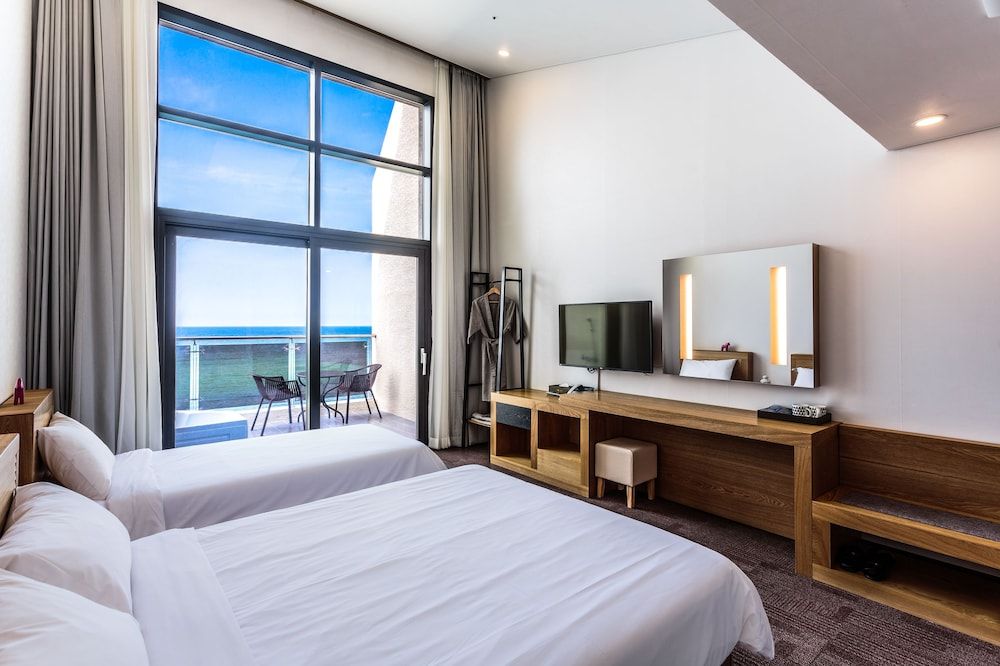 undefined Seastay Hotel & Spa 8