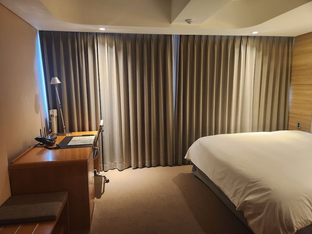 Acube Hotel Studio King, High Floor