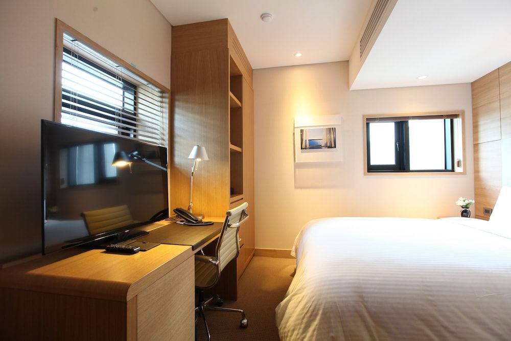 Acube Hotel Studio