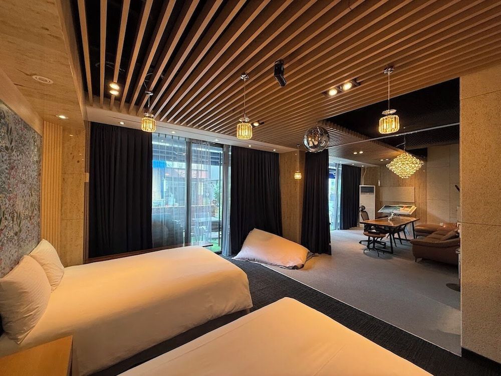 undefined Acube Hotel 4