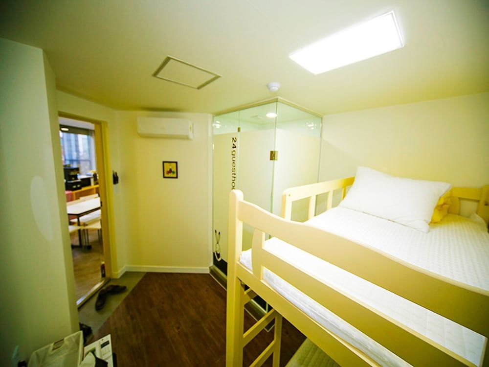 24 Guesthouse Seoul City Hall Economy Twin Room, 1 Bedroom